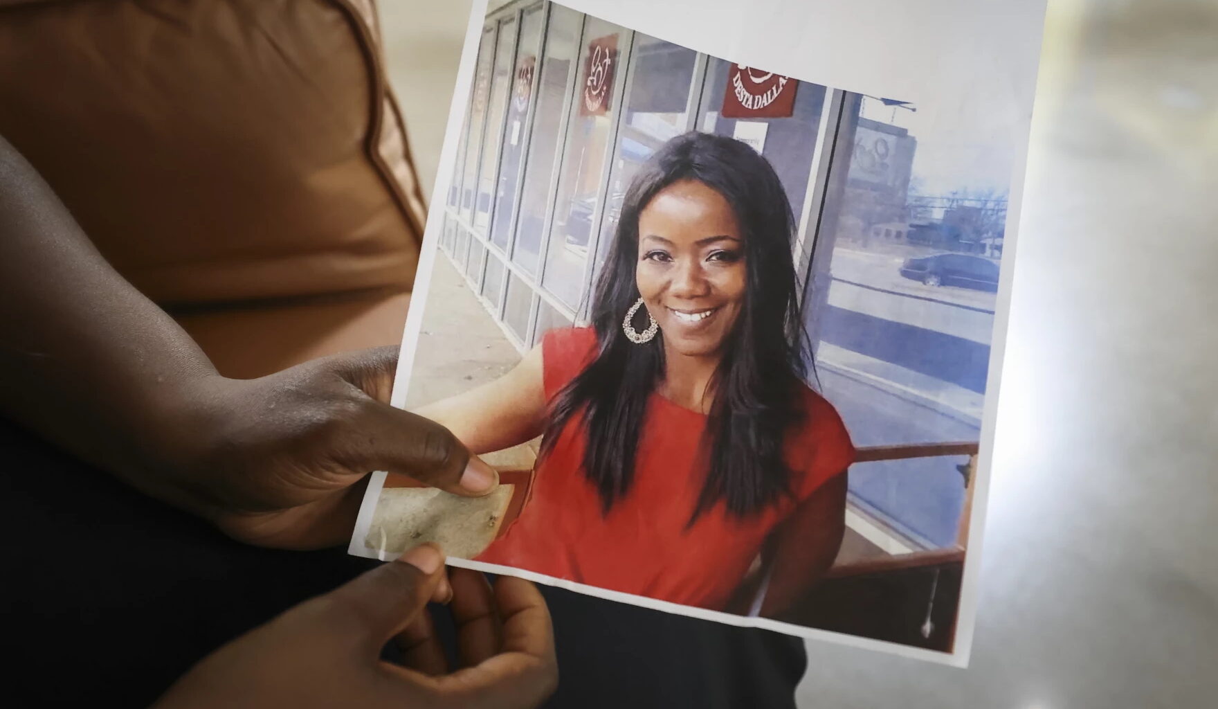 A woman died of hunger and thirst in Tarrant County Jail custody. Her daughter seeks answers