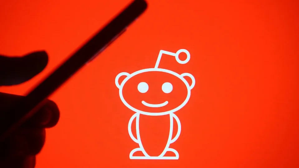  Reddit logo. 
