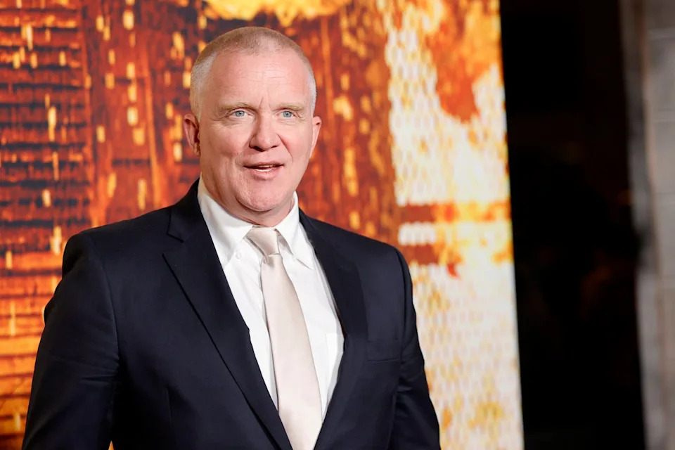 Anthony Michael Hall says he still loves Chevy Chase after playing his son in ‘National Lampoon’s Vacation’ (Getty Images)