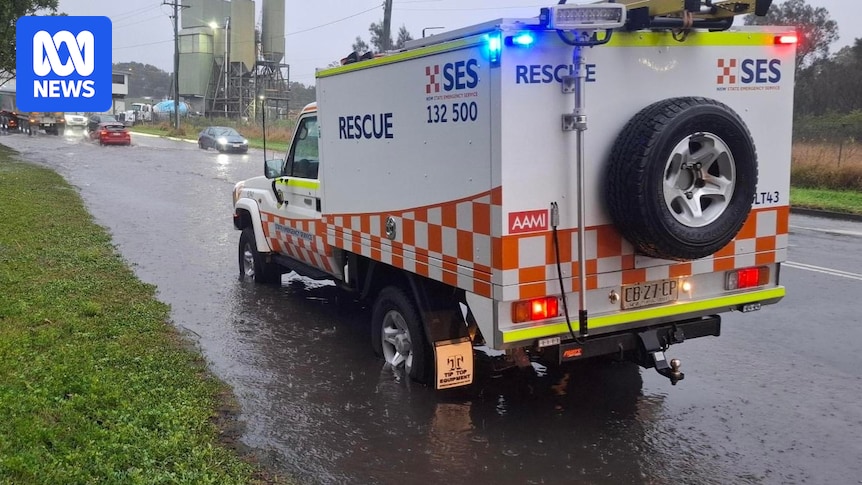 Two men missing after car crashes into river near Wisemans Ferry