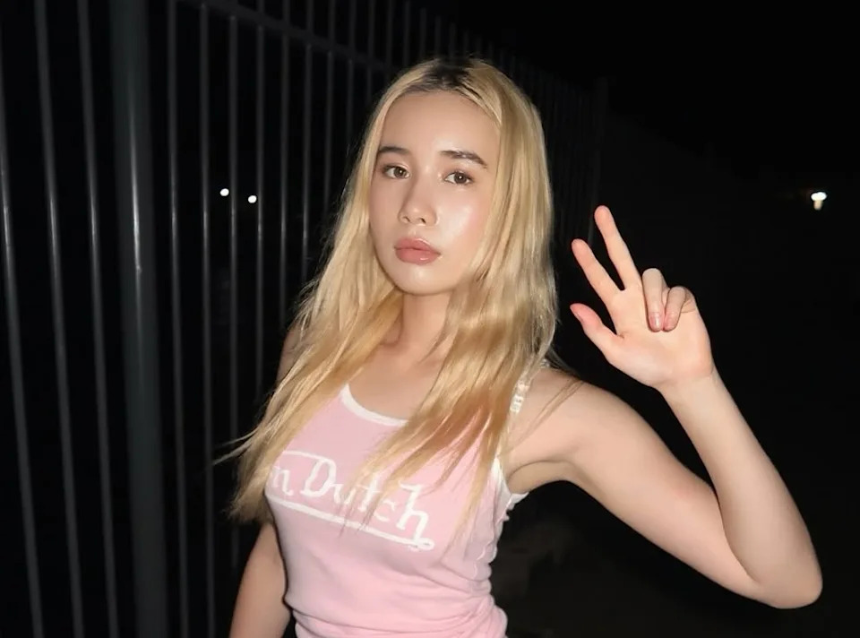 <p>Lil Tay</p>