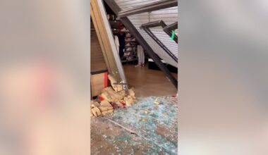 Chicago burglars crash Jeep into South Side store, steal Jordans