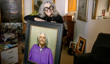 Minnesota portrait artists explain what makes a good portrait