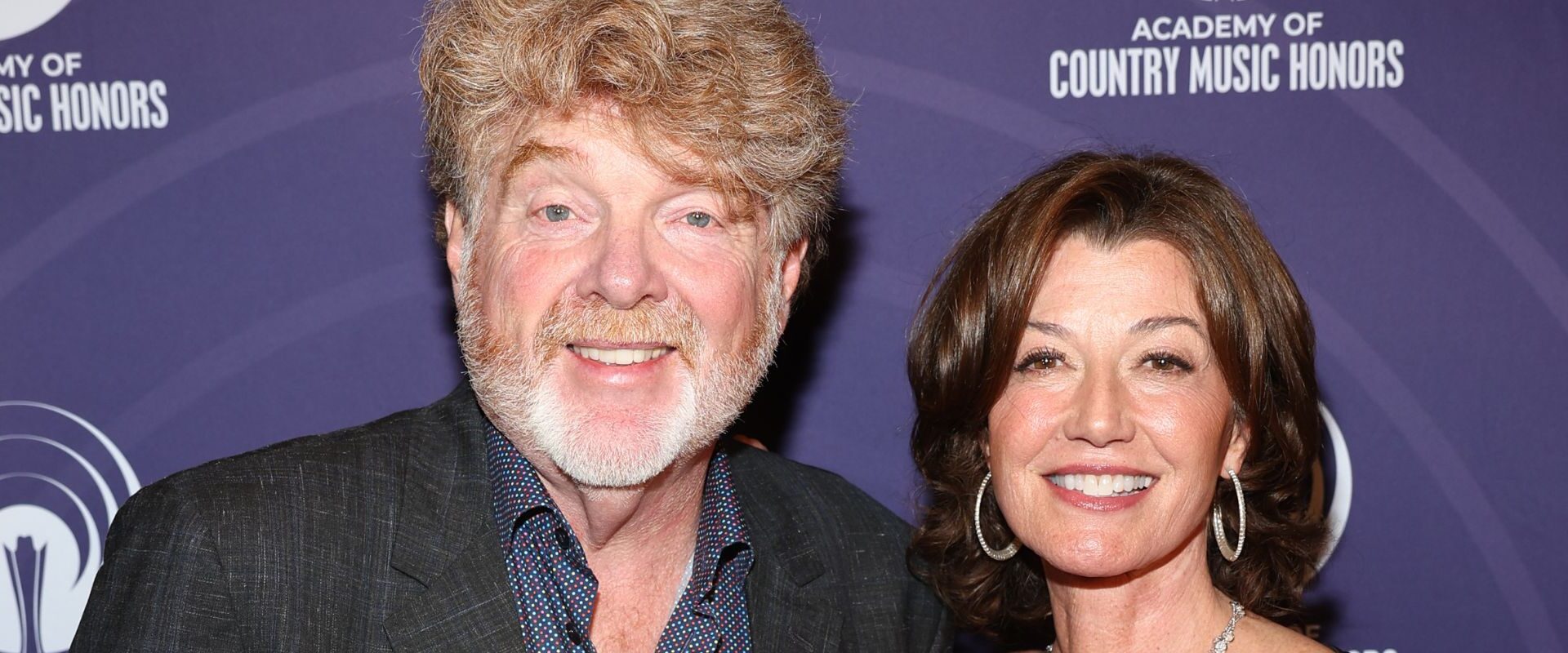 Amy Grant Honors ACM Poet Award Winner Mac McAnally
