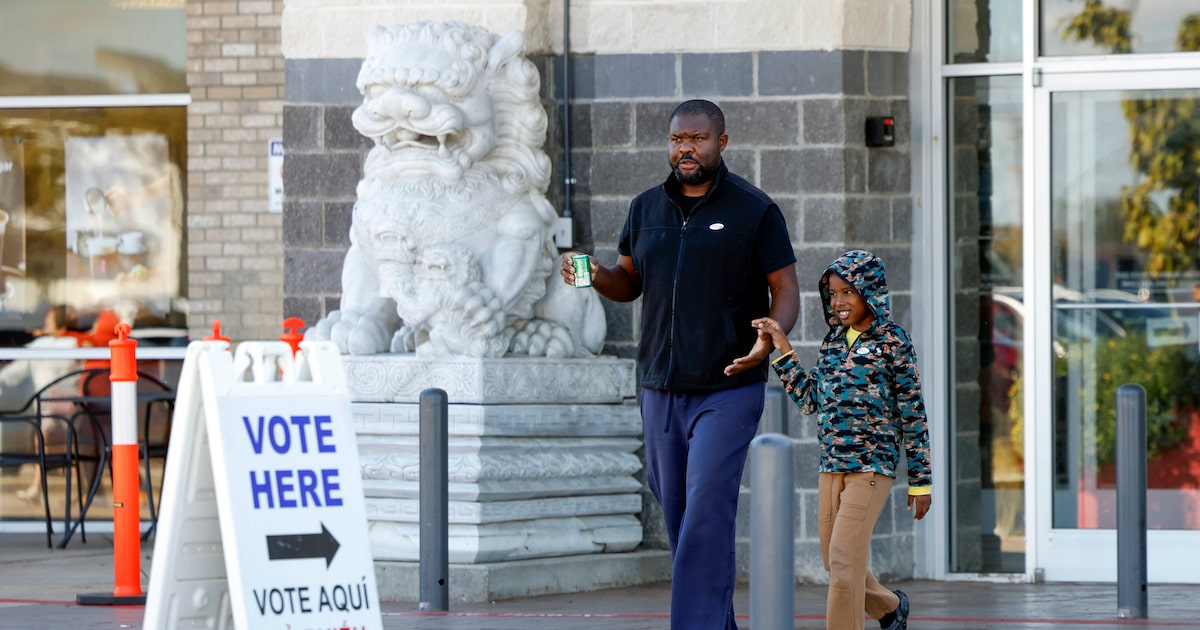 Letters to the Editor — Informed voters, U.S. politics, cellphone ban, Dallas Cowboys