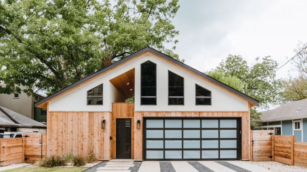 Bonus Home is establishing its headquarters in the Valley after a multimillion-dollar capital raise...