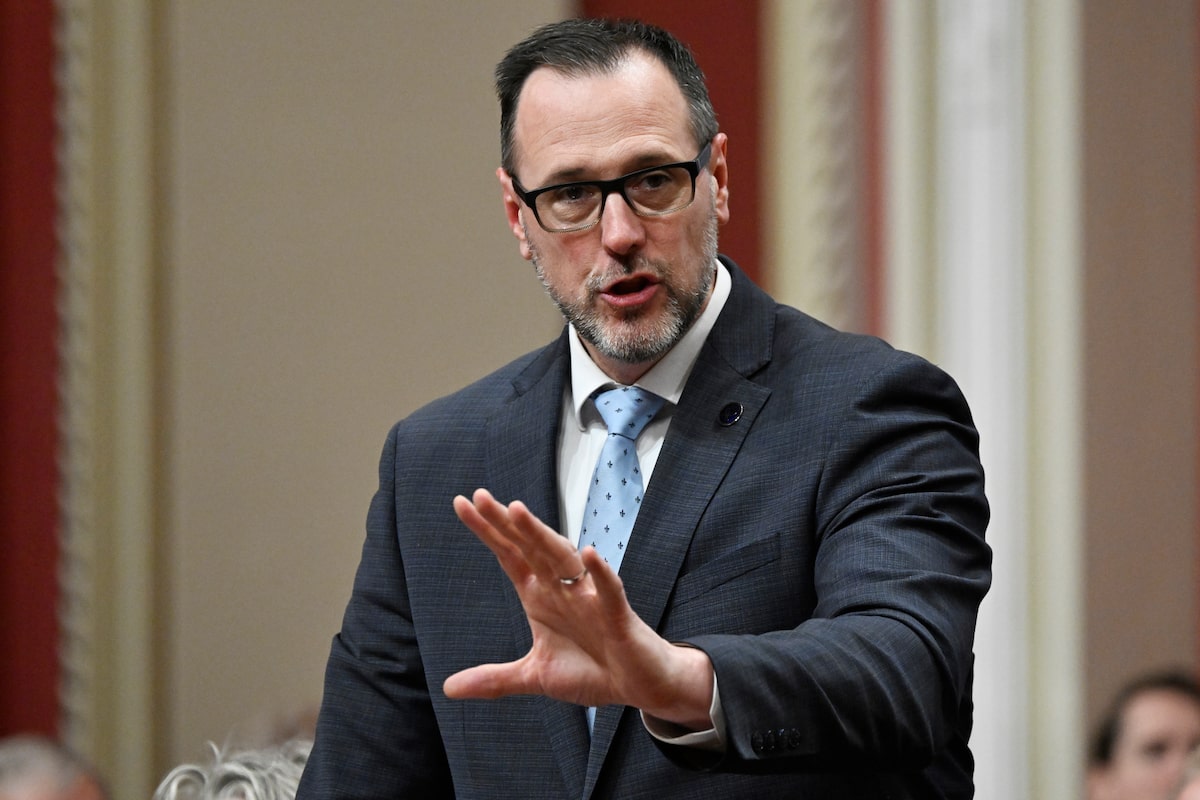 Quebec plans to outlaw public prayer in move to strengthen secularism