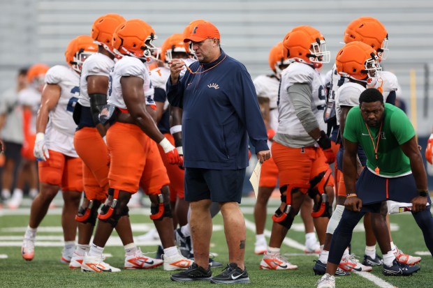 Illinois coach Bret Bielema runs practice at Memorial Stadium on Aug. 7, 2025, in Champaign. (Armando L. Sanchez/Chicago Tribune)