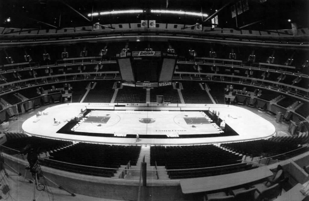 United Center hosts first sporting event