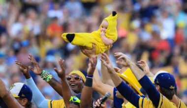 Savannah Bananas make Chicago debut at Rate Field