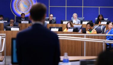 Inside Chicago Public Schools' budget battle