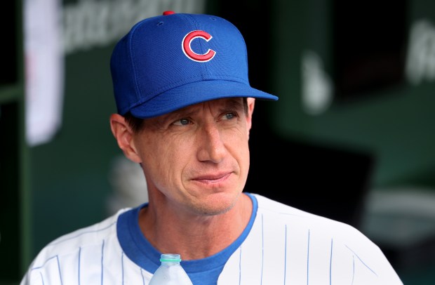 Chicago Cubs manager Craig Counsell looks out of the dugout before the start of Game 1 of a doubleheader against the Milwaukee Brewers at Wrigley Field in Chicago on Aug. 19, 2025. (Chris Sweda/Chicago Tribune)