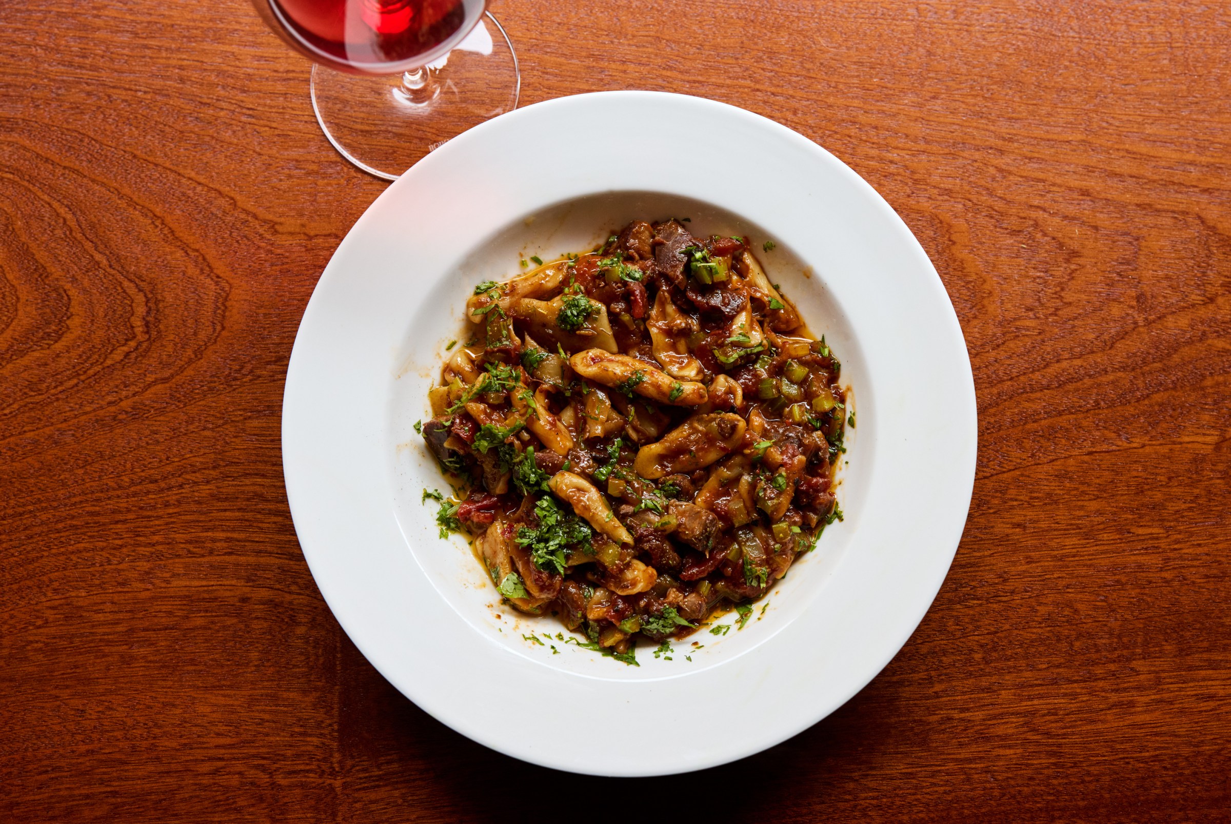A plate of pasta.