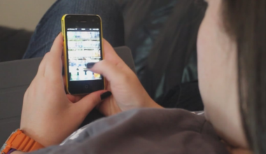 New study finds concerning mental health issues for kids under 13 using smartphones
