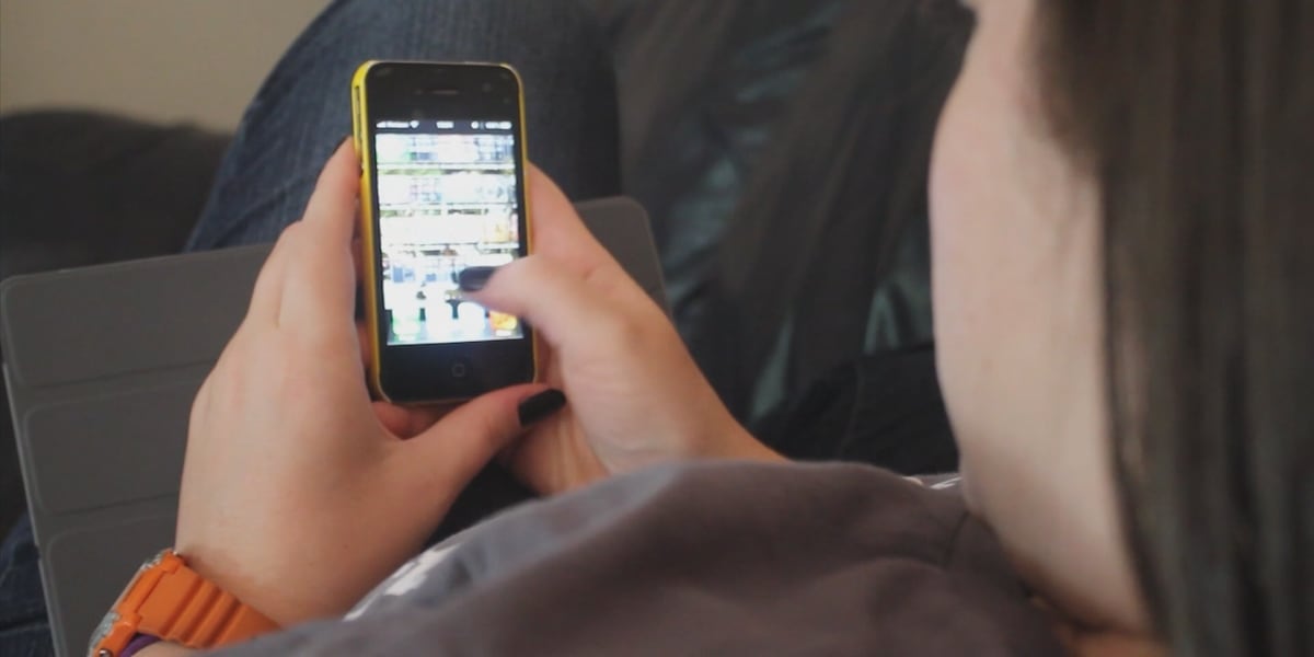 New study finds concerning mental health issues for kids under 13 using smartphones