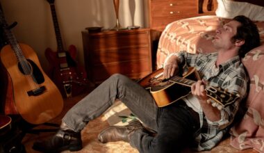 Springsteen: Deliver Me From Nowhere Review: Jeremy Allen White Rocks