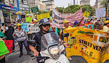 Mayor vetos a NYC Council bill that would have decriminalized illegal street vending