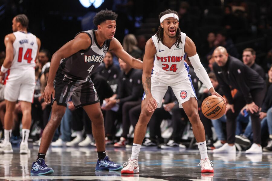 Daniss Jenkins Re-Signs With Pistons On Two-Way Deal