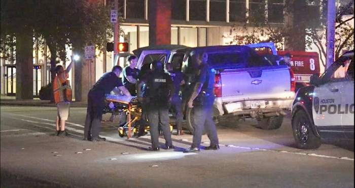 Man shot at bar in East Houston, discovered during crash investigation in downtown Houston
