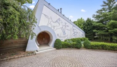 Iconic Staten Island home with Egyptian motif listed for $2.2M: Here’s a look inside