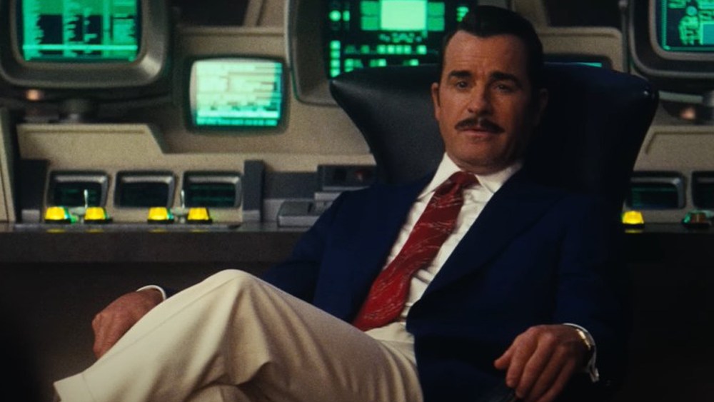 Justin Theroux Is Robert House, Deathclaw