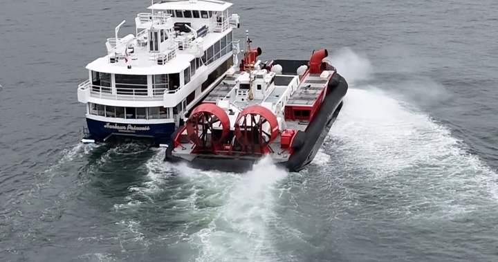 Harbour Cruises yacht runs aground off shores of West Vancouver - BC