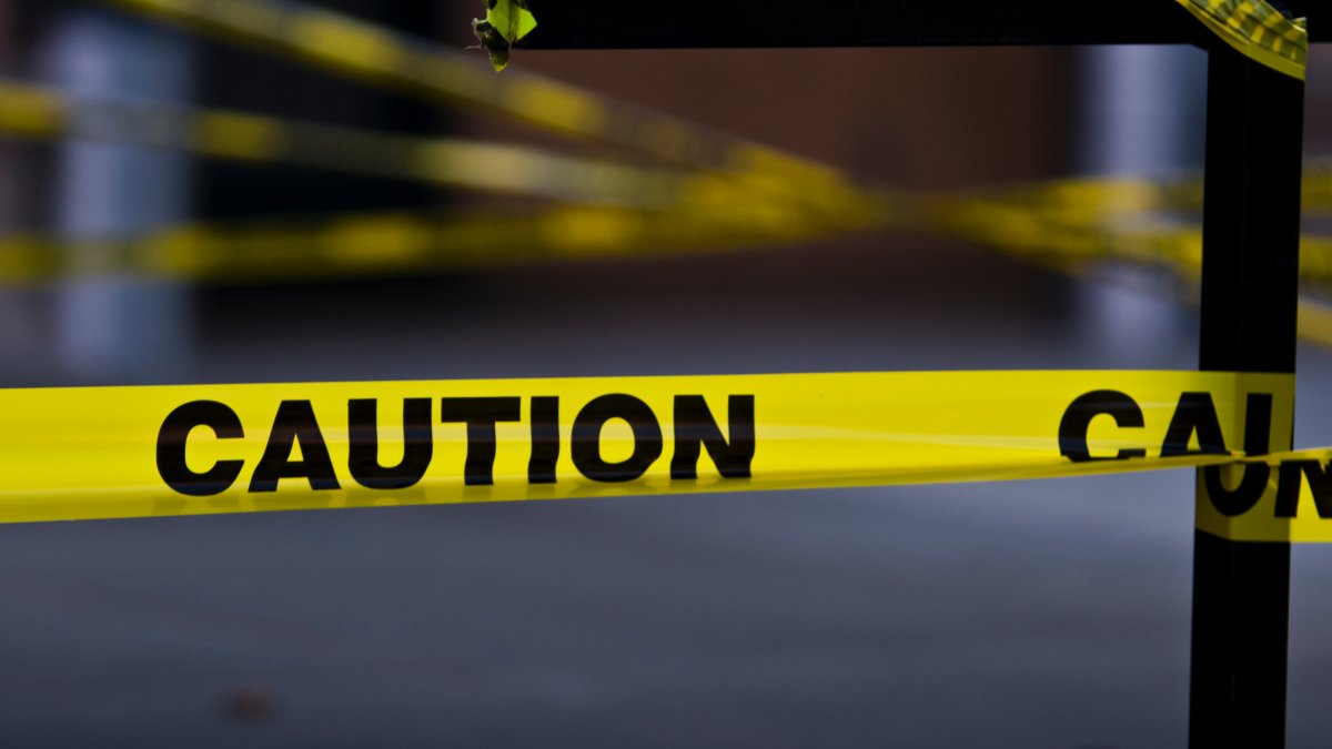 Redondo Beach residents tied up by intruders – NBC Los Angeles
