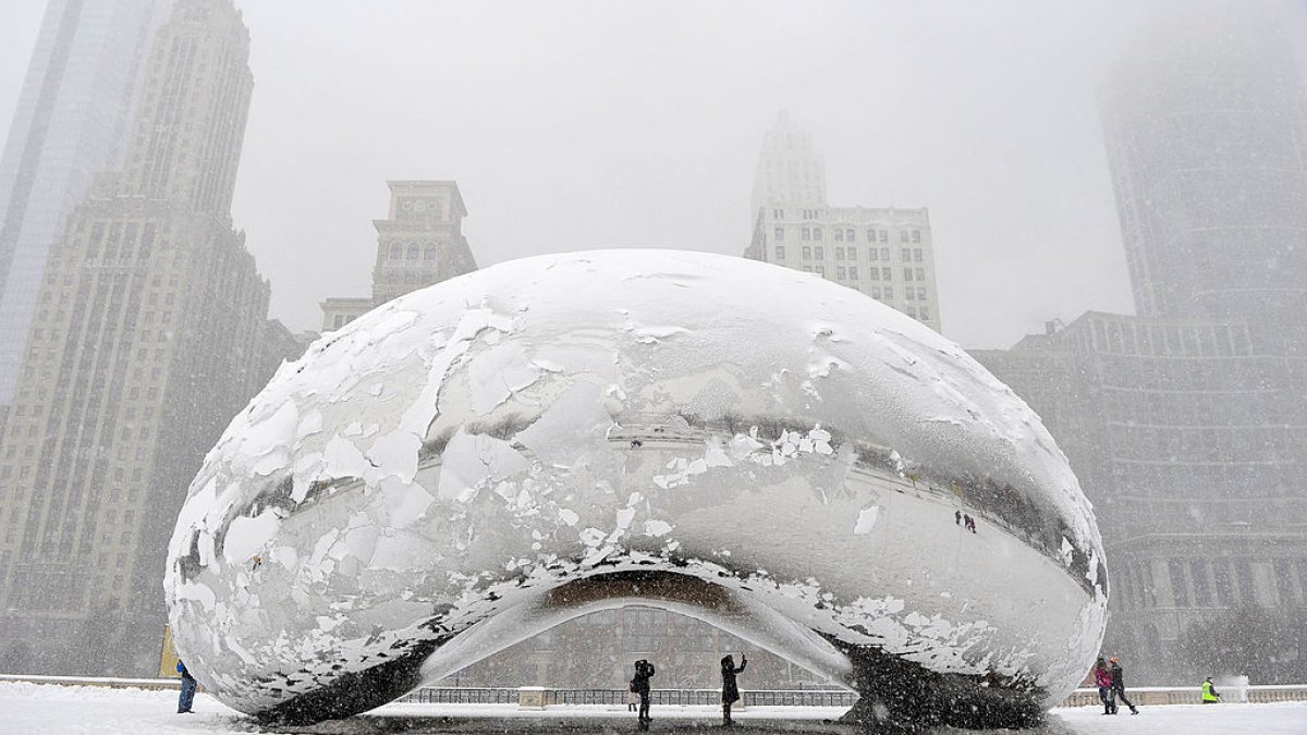 Farmer’s Almanac releases 2025-26 Chicago winter prediction – NBC Chicago