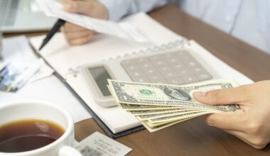 The white-collar job market is frozen—now bartenders and baristas are seeing bigger wage growth than desk workers