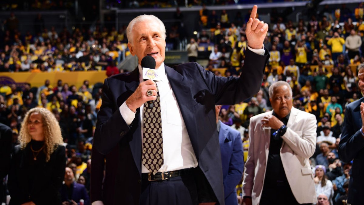 Lakers announce former head coach Pat Riley will be immortalized with statue ahead of game against Celtics – NBC Los Angeles
