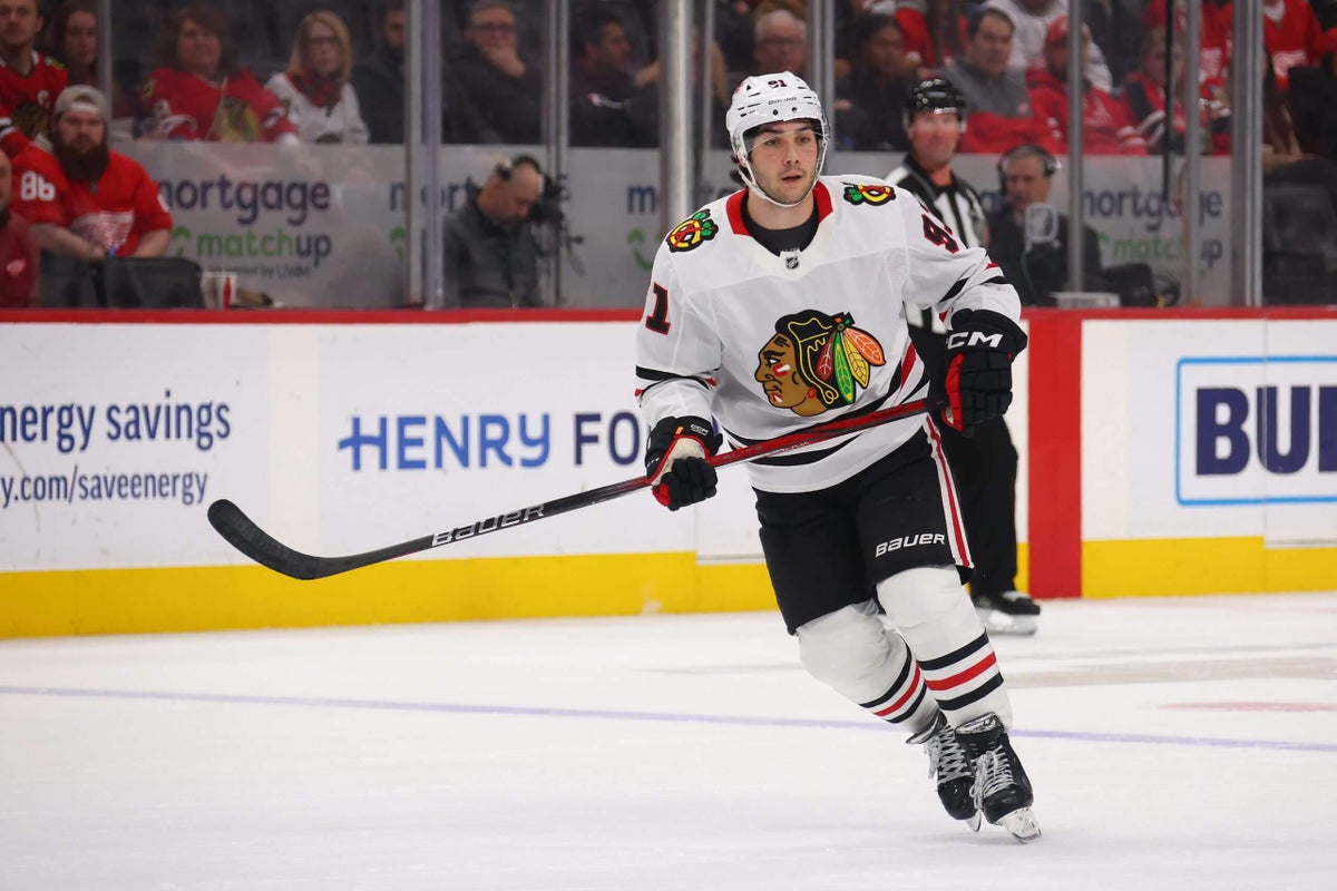Blackhawks sign Frank Nazar to seven-year contract extension