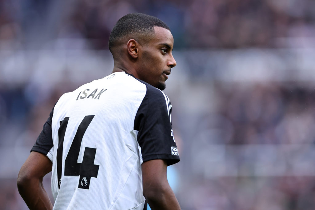 Alexander Isak in action for Newcastle United against Nottingham Forest.