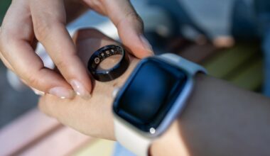A Doctor Weighs In On Which Tracks Your Health More Accurately