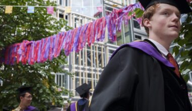Top economist Brad DeLong to recent college grads: Don't blame AI for job struggles—blame the sputtering economy