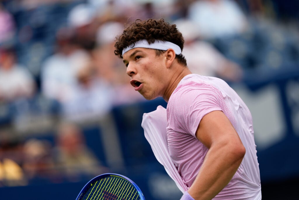 Ben Shelton reacts during his 2025 Canadian Open match against Adrian Mannarino