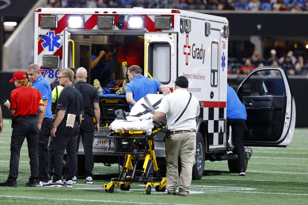 Lions safety Morice Norris taken to hospital, game vs. Falcons halted