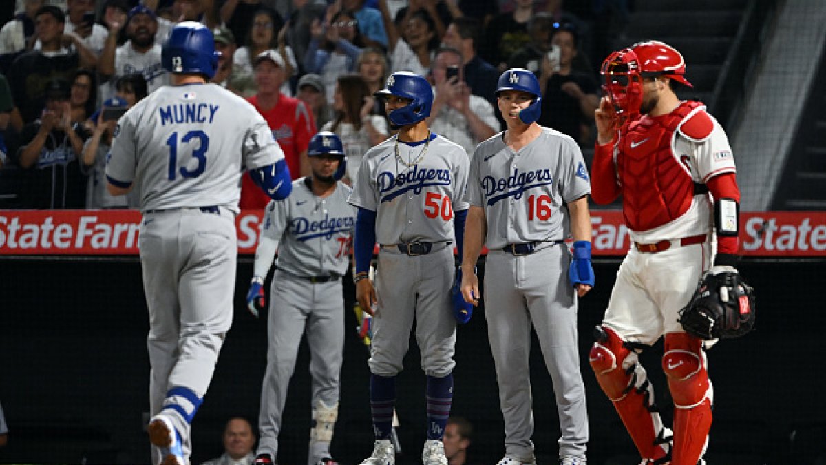 Max Muncy is scratched from finale of Freeway Series – NBC Los Angeles