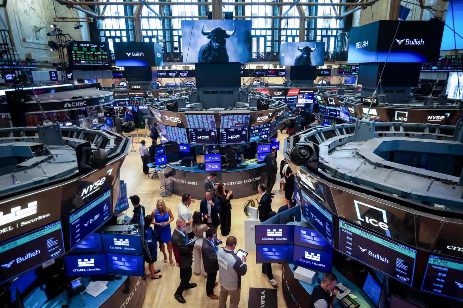 Dow Touches First Record High of the Year as UnitedHealth Group Stock Soars
