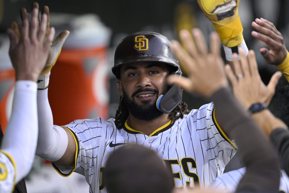 By the numbers: How the Padres overtook the Dodgers in the race for the NL West
