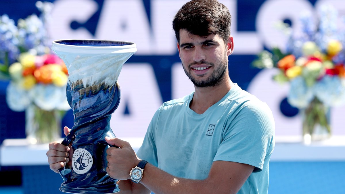 Carlos Alcaraz wins Cincinnati Open after Jannik Sinner retires – NBC Los Angeles