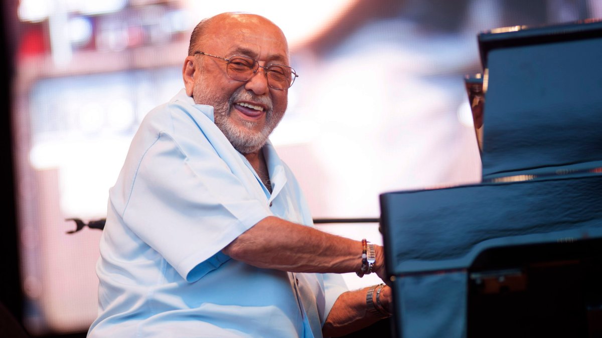NYC’s Eddie Palmieri, Latin jazz legend and Grammy winner, dies at 88 – NBC New York
