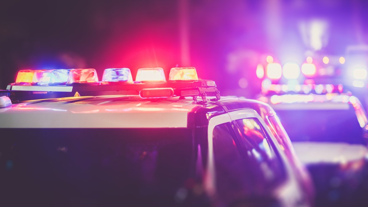 Detectives investigate apparent murder-suicide with 3 dead in Rolling Hills – NBC Los Angeles