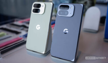 Google Pixel 10 Pro Fold in Jade next to Google Pixel 10 Pro Fold in Moonstone on stands