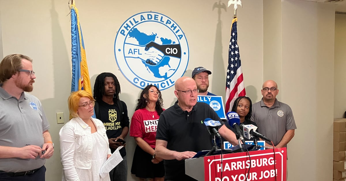 Philadelphia teachers union reaches tentative agreement with school district