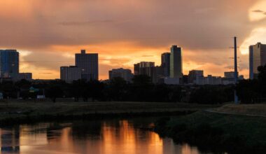 Fort Worth tops Dallas among large U.S. cities for economic growth, report says