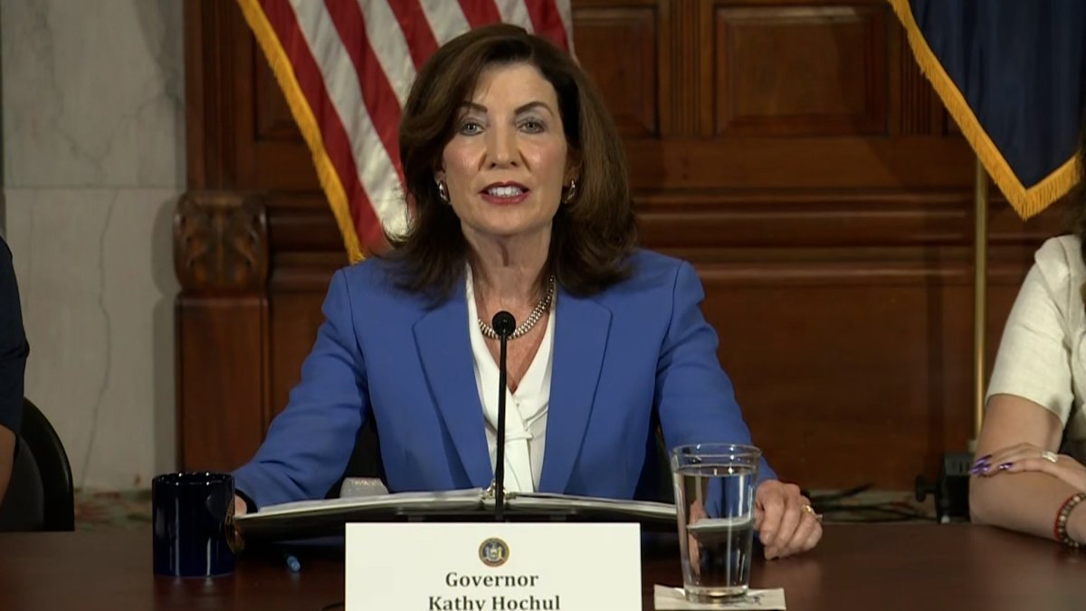 NY Gov. Hochul calls Texas redistricting plans ‘un-American’ – NBC New York