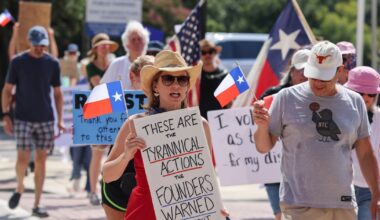 Gov. Greg Abbott resets Texas redistricting fight with second special session