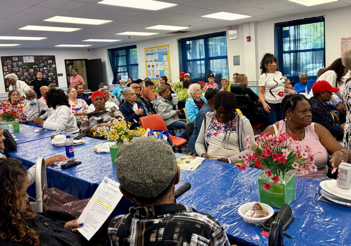 NYC expands digital literacy program to Bronx and Upper Manhattan on Senior Citizens Day – Bronx Times