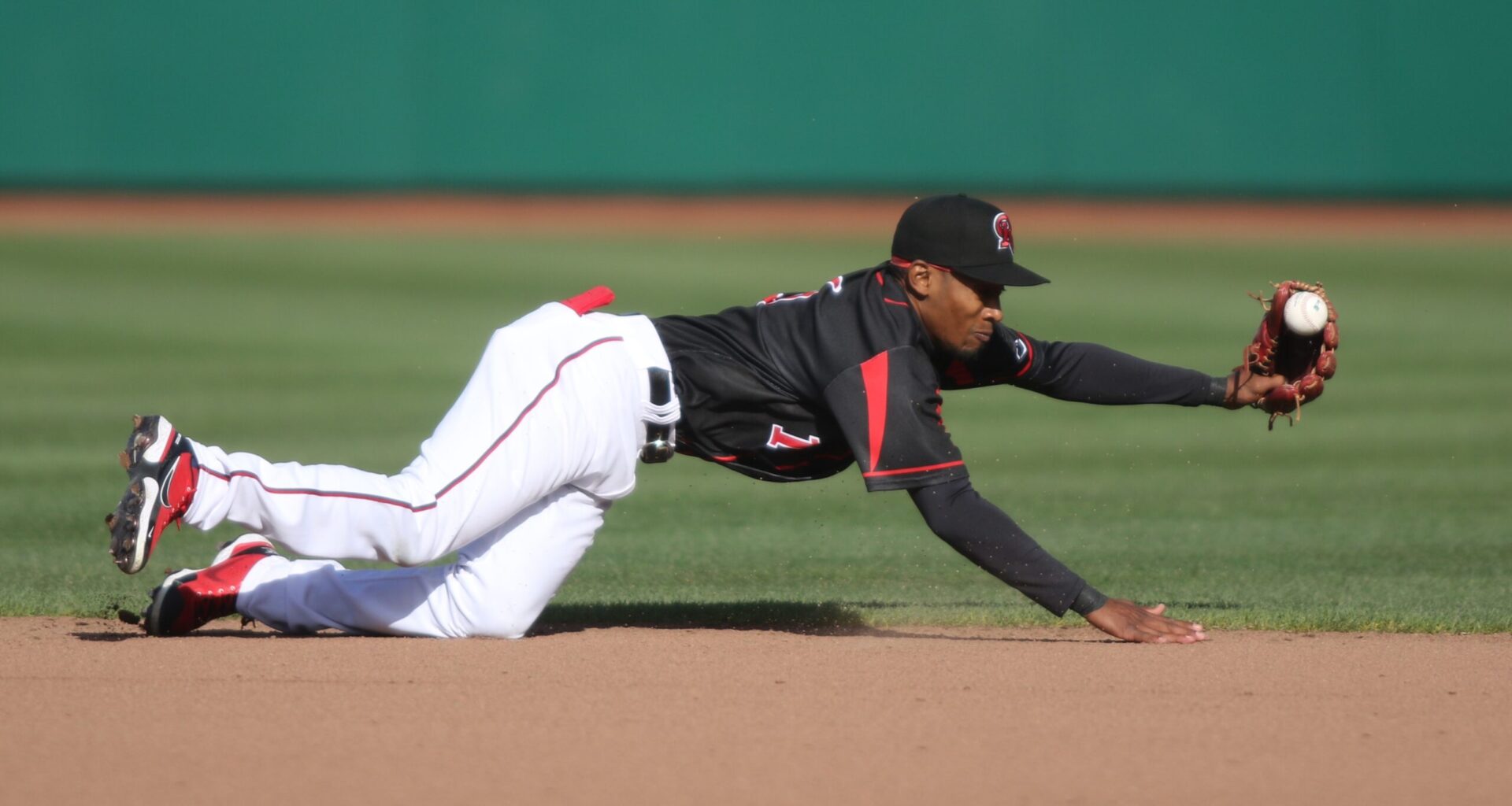 Red Wings win with ninth-inning rally in Jacksonville, 6-5
