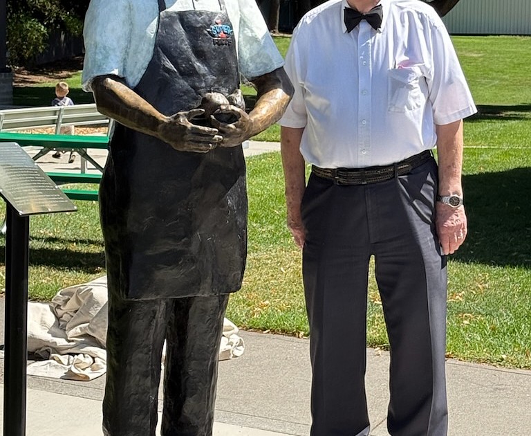 Ron McIntire statue unveiled at McIntire Family Park